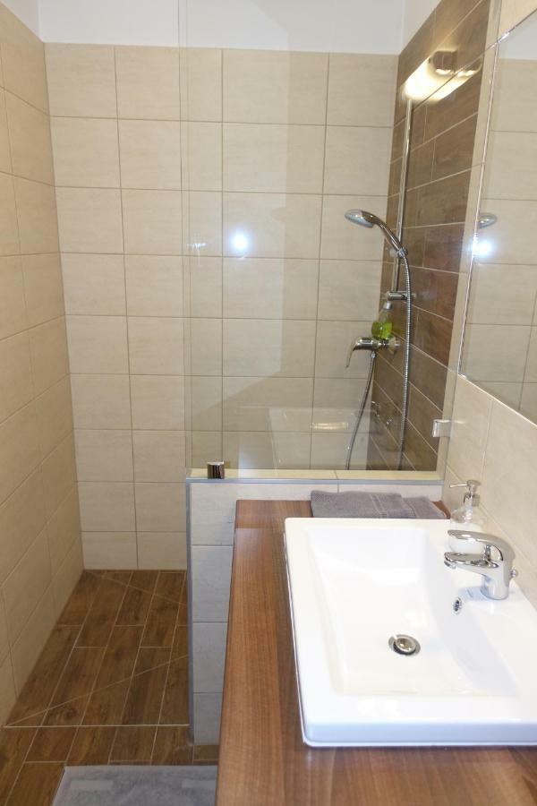 Frank & Fang Apartments Mk7 Budapest Luaran gambar