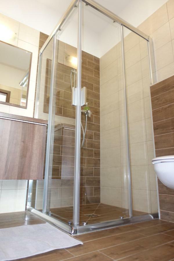Frank & Fang Apartments Mk7 Budapest Luaran gambar